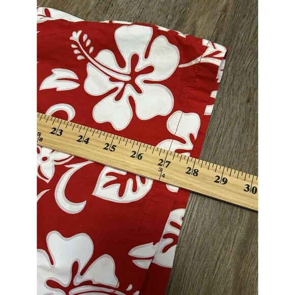 RJC Shirt Mens Large Red Floral Hawaiian Short Sleeve Button Up Made Hawaii USA - Picture 3 of 7